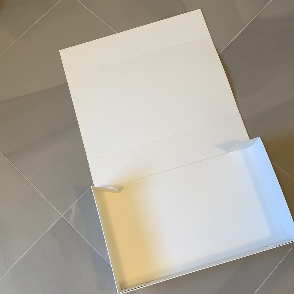 Max Mara Box - Picture 6 of 9
